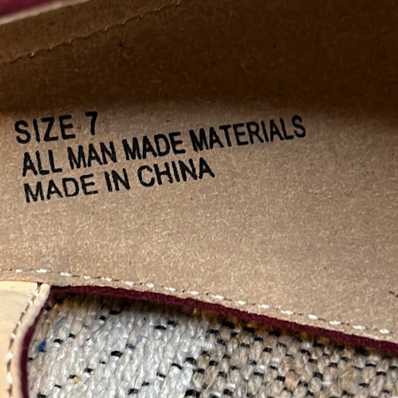 Lulu’s Ellarose Burgundy Suede Ankle Strap closed toe 4” block heels - Picture 8 of 15